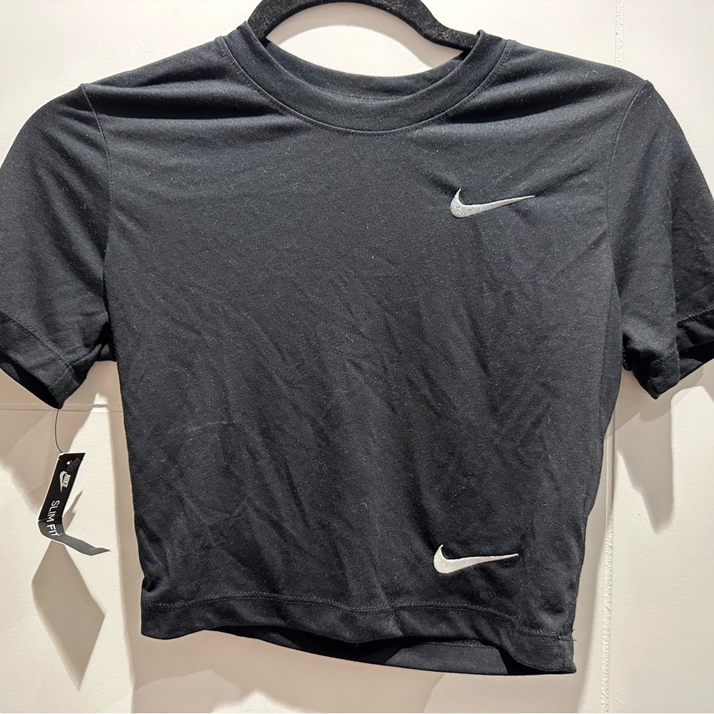 Nike Women's Charcoal Crop Top